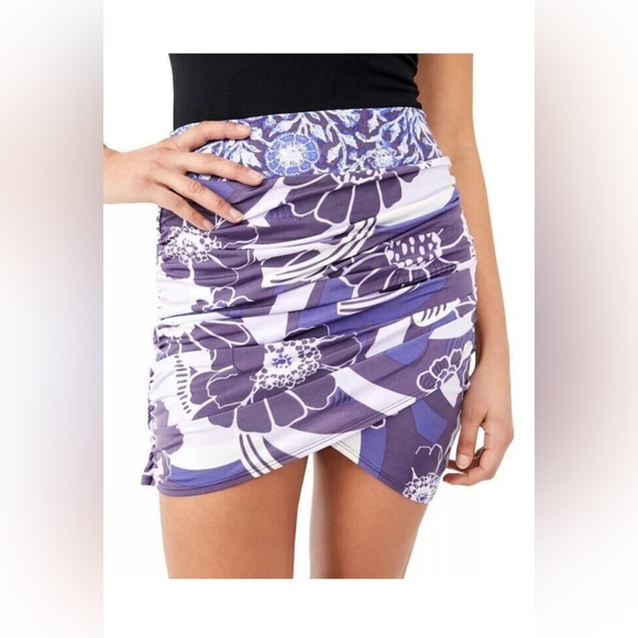 Free People Dresses & Skirts - Free People Women's Shes Something Else Printed Mini Skirt Purple SIZE Small